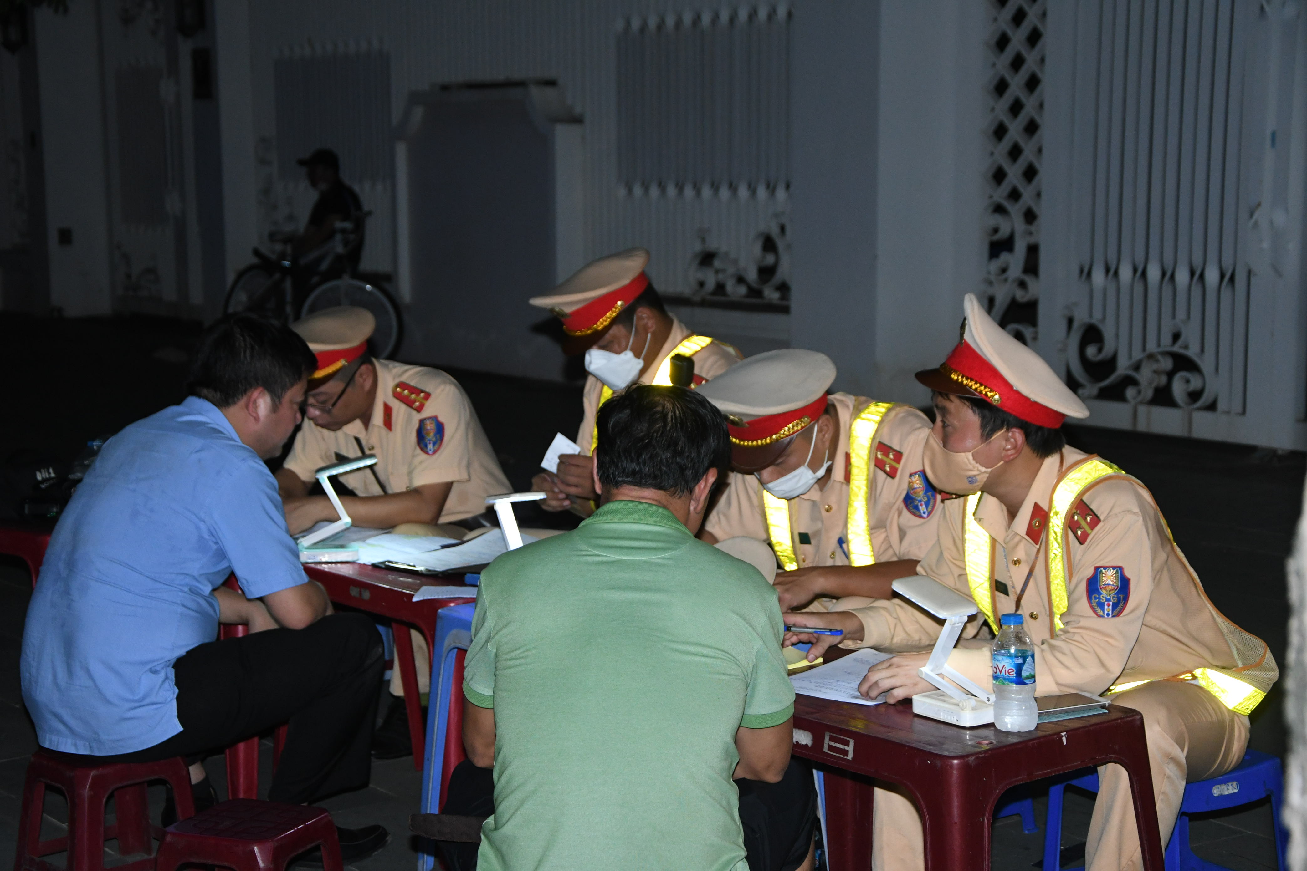 Xử lý 241 trường vi phạm quy định về trật tự an toàn giao thông ngày 28.8